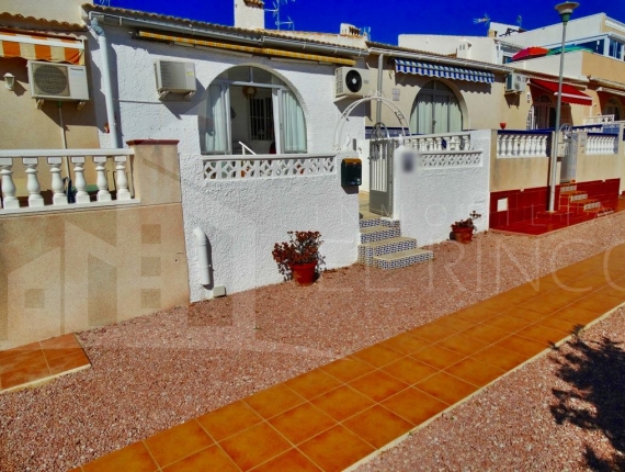 Terraced house - Resale - Torrevieja - La Siesta
