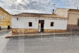Segunda Mano - Casa de Pueblo - Pinoso