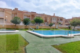 Resale - Terraced house - Torrevieja - Aguas nuevas 1