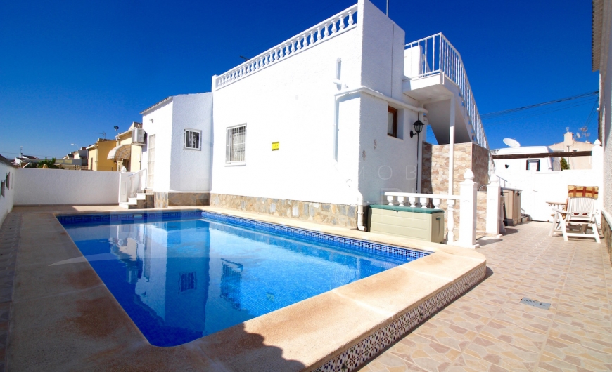 Resale - Villa - Torrevieja - San Luis