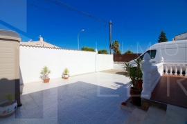 Resale - Villa - Torrevieja - San Luis