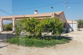 Resale - Country house - Crevillente - Boch