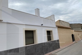 Segunda Mano - Casa de Pueblo - Almoradí - Saladar
