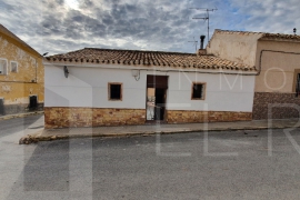 Segunda Mano - Casa de Pueblo - Pinoso