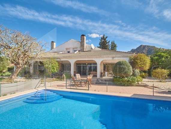 Villa - Resale - Alicante - Alicante